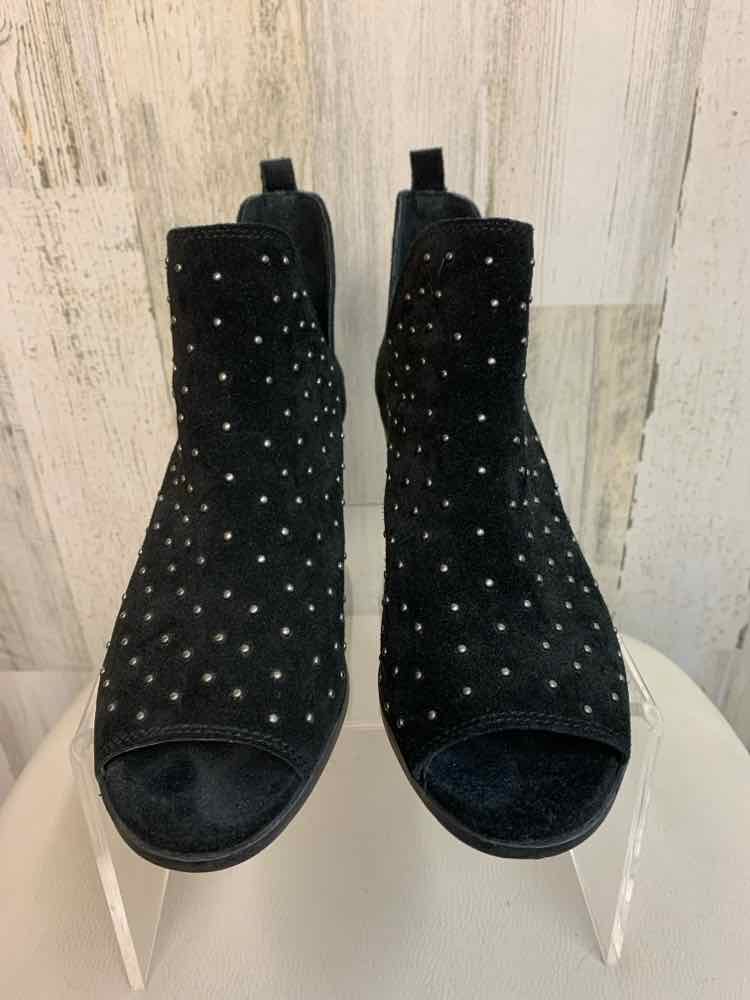 LUCKY SHOES 7 Black BOOTIE Boots/BLACK STUD SIDE VENT OPEN TOE BOOTIE