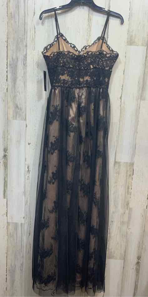 NWT LULUS Dresses and Skirts Size M BLACK/TAN Lace SPAGHETTI STRAP Dress