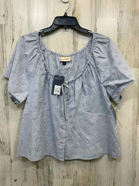 NWT UNIVERSAL THREADS Tops Size XL LIGHT BLUE Eyelet OFF THE SHOULDER Blouse/FLO