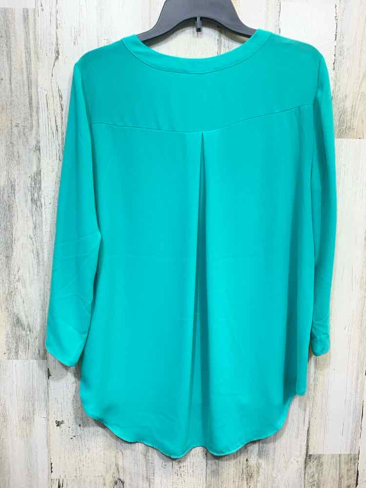 PRE-OWNED CHAUS Tops Size L MINT GREEN TAB SLEEVE Blouse