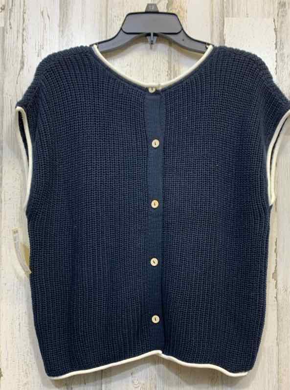 NWT BLUE PEPPER Tops Size L BLACK/WHITE Knit SHORT SLEEVES Blouse