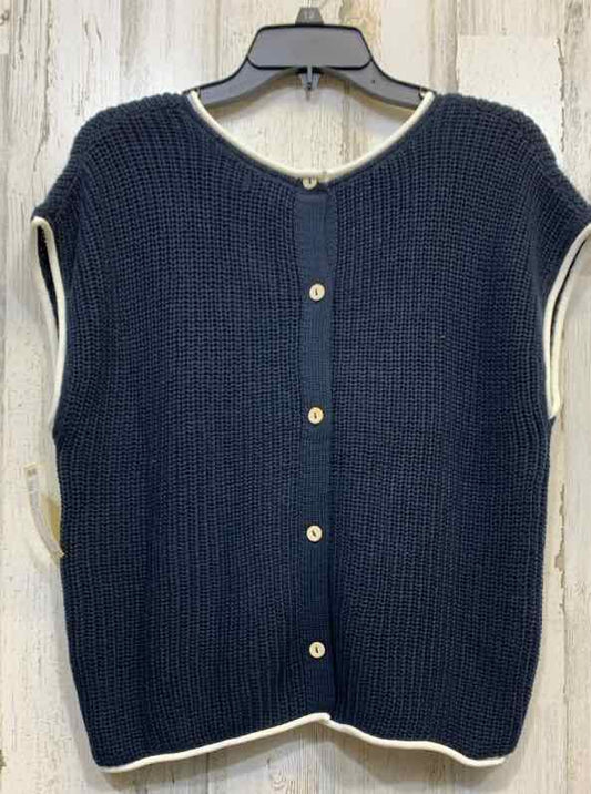 NWT BLUE PEPPER Tops Size L BLACK/WHITE Knit SHORT SLEEVES Blouse
