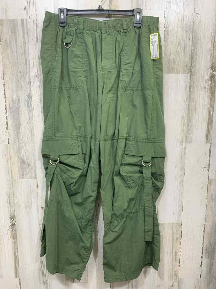 PRE-OWNED Size L WILD FABLE/MID-RISE WIDE LEG PULL-ON CARGO PANTS