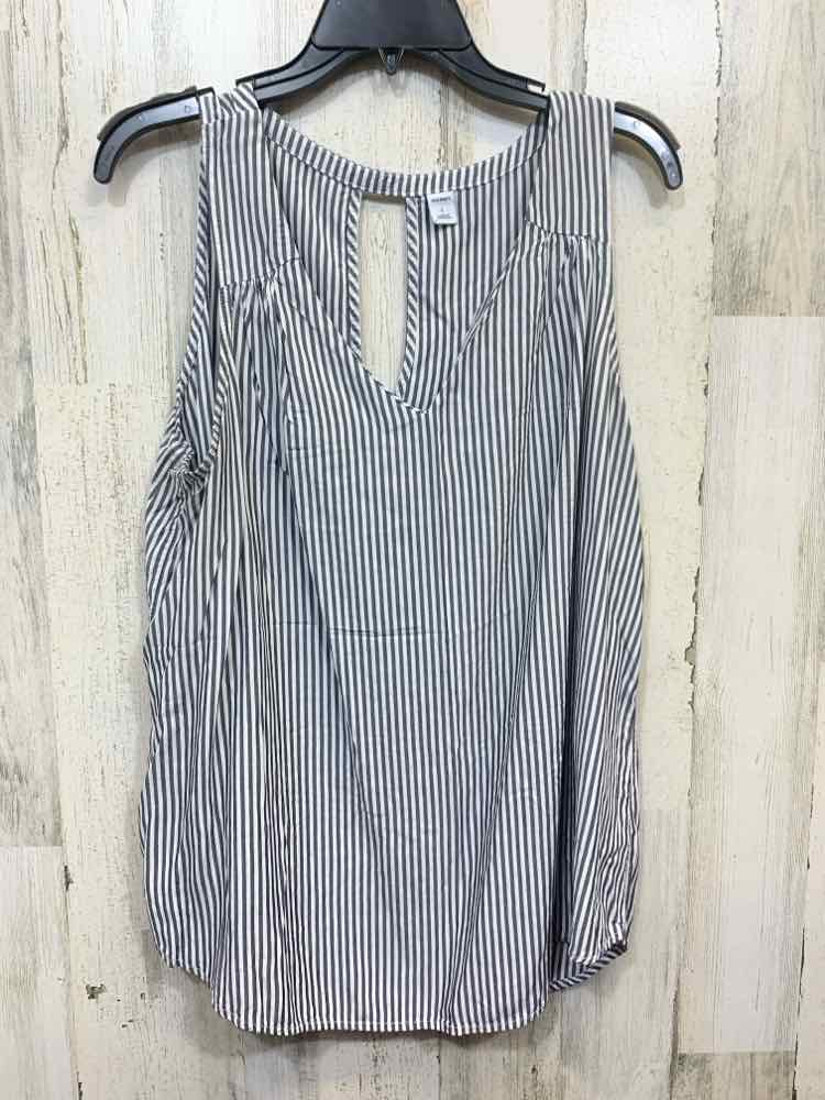 PRE-OWNED OLD NAVY/V-NECK KEYHOLE BACK RELAXED FIT TANK