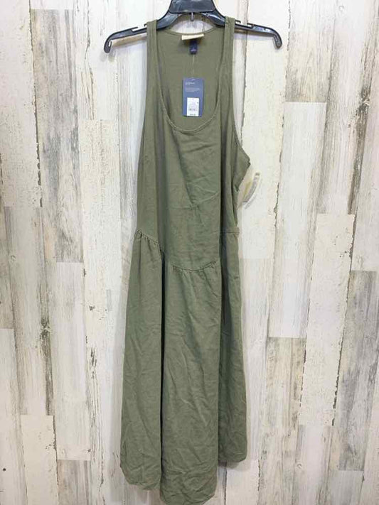 NWT UNIVERSAL THREADS  Size L Olive SLEEVELESS NIDI W/POCKETS Dress