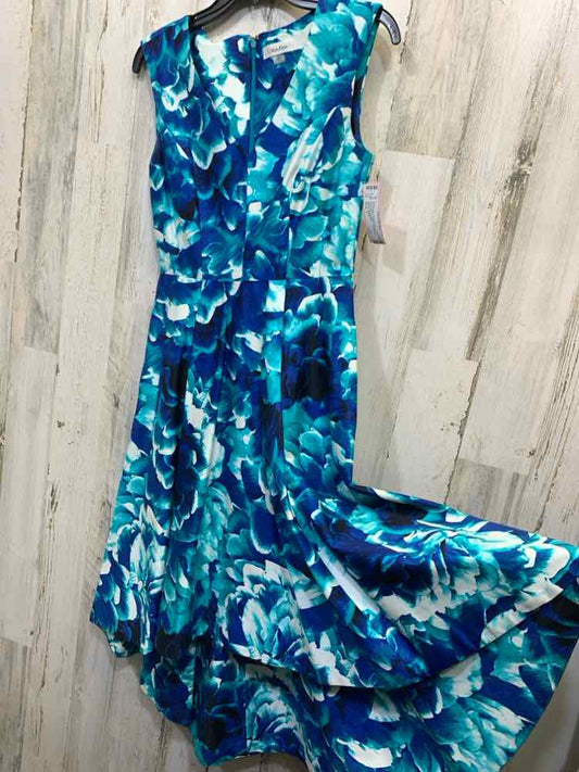 PRE-OWNED CALVIN KLIEN Dresses and Skirts Size 2 WHT/NVY/BLU Floral Dress