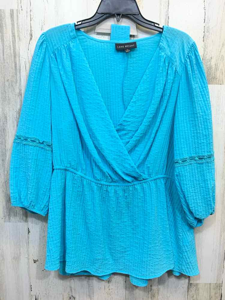 PRE-OWNED LANE BRYANT PLUS SIZES Size 18 Blue 3/4 SLEEVE Blouse