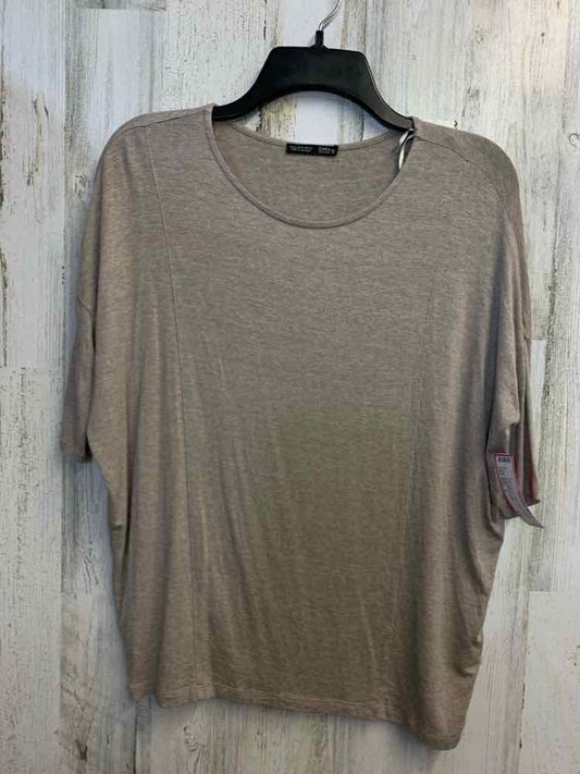 PRE-OWNED ZARA Tops Size S Khaki SHORT SLEEVES TOP/SCOOP NECKLINE