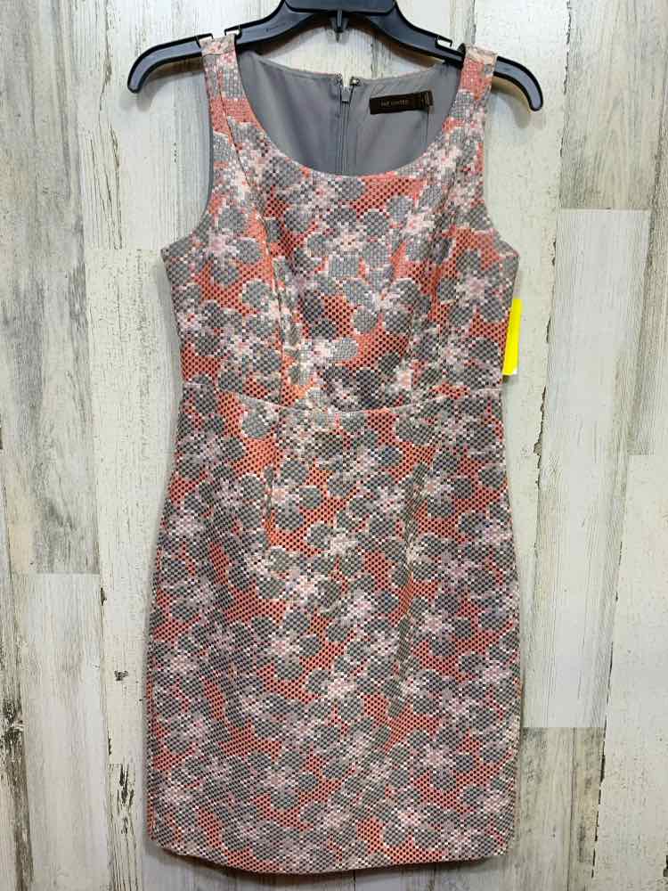 PRE-OWNED THE LIMITED Dresses and Skirts Size 4 GRAY/RED/PINK/WHITE SHEATH Dress