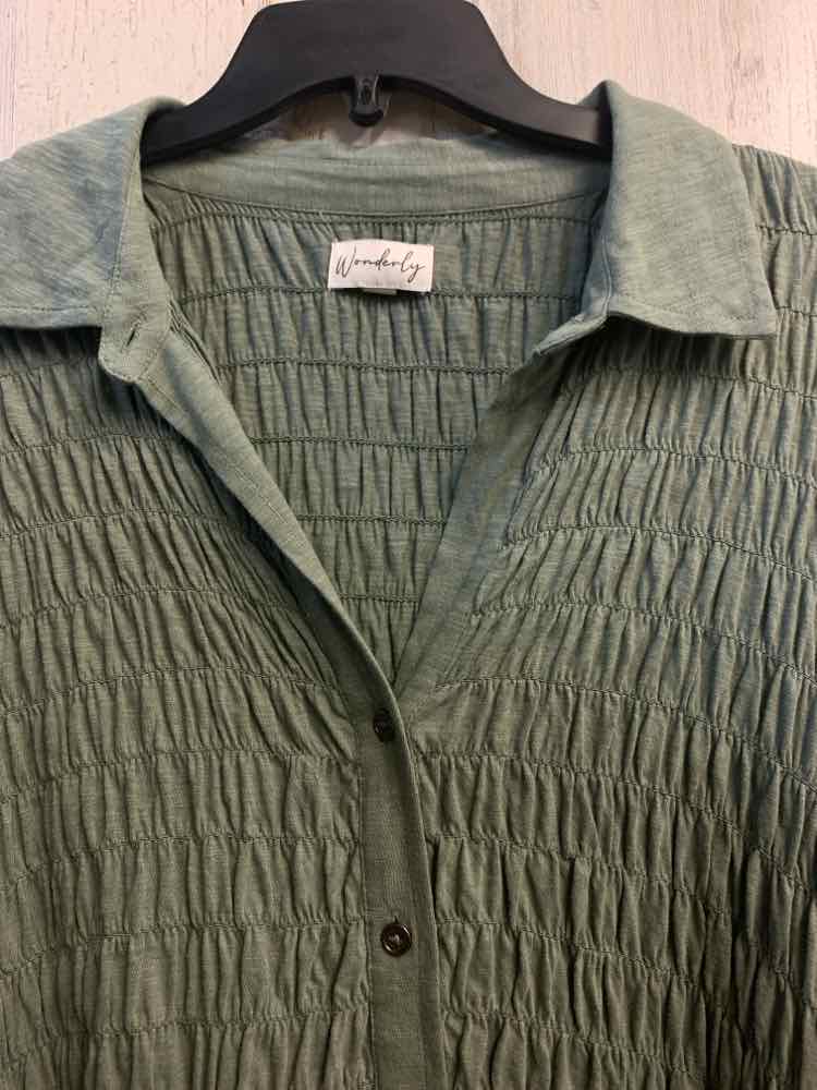 PRE-OWNED WONDERLY Tops Size XL Green LONG SLEEVES TOP/BUTTON UP TOP W/COLLAR