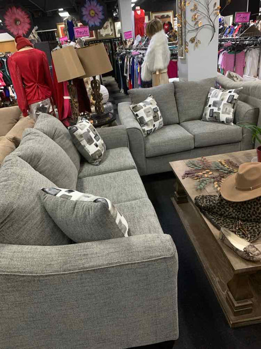 HUGHES FURNITURE Sofa