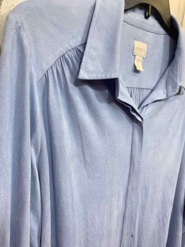 PRE-OWNED CHICO'S Size 3 Tops LT BLUE BUTTON UP Solid LONG SLEEVES Shirt