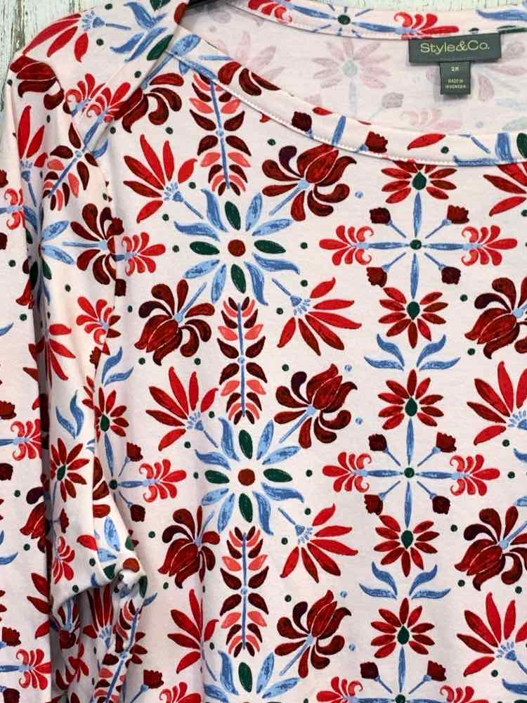 NWT STYLE & CO Size 2X PLUS SIZES RED/BLU/GRN Floral 3/4 SLEEVE BOAT NECK TOP