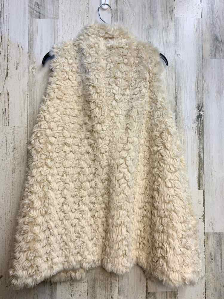 LIVE A LITTLE JACKETS / COATS Size XL OFF WHITE FAUX FUR SLEEVELESS Jacket