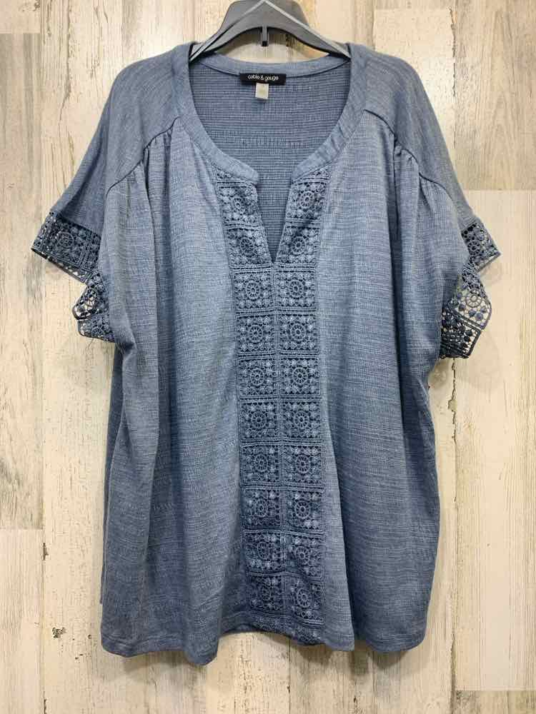 PRE-OWNED CABLE&GAUGE Tops Size 3X Blue SHORT SLEEVES TOP/V CUT NECK STITCH DETA