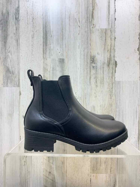 NWT SUGAR SHOES Shoe Size 7.5 Black Shoes/LOW BOOTS ELASTIC SIDE