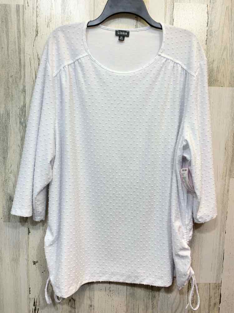 PRE-OWNED LINK PLUS SIZES Size 2X White SWISS DOT 3/4 CROSS ZIP Shirt
