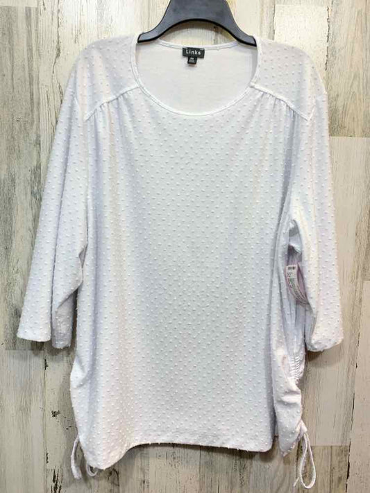 PRE-OWNED LINK PLUS SIZES Size 2X White SWISS DOT 3/4 CROSS ZIP Shirt
