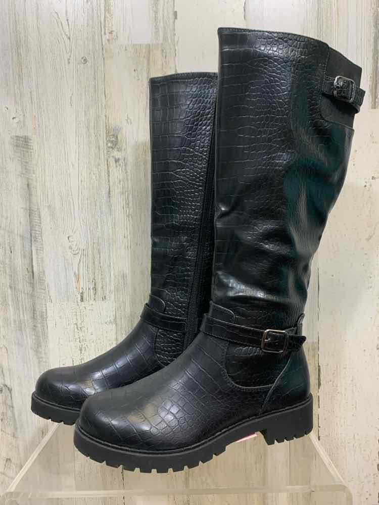 NWT STYLE & CO SHOES Shoe Size 7 Black CROCODILE CALF LENGTH Boots/BLACK CROCODI