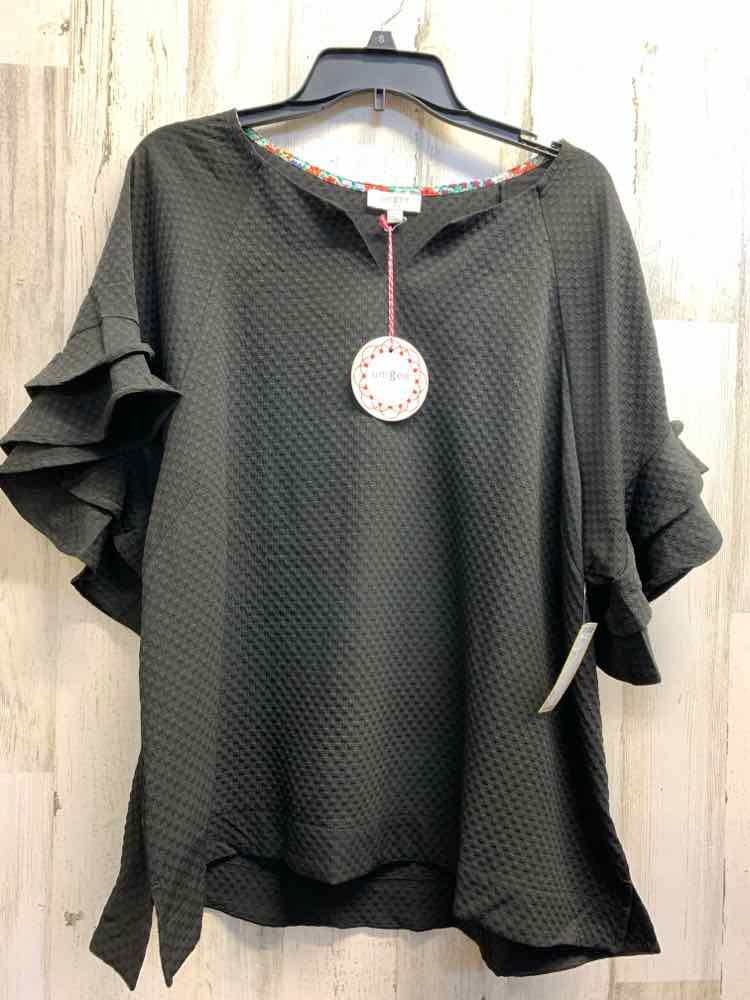 NWT UMGEE Tops Size L Black BELL SLEEVES Blouse