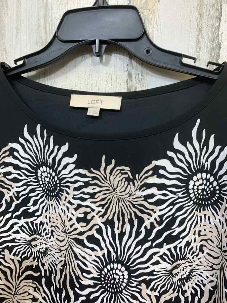 PRE-OWNED LOFT Size M Tops WHT/BLK/BGE SCOOP NECK Floral LONG SLEEVE BLOUSE