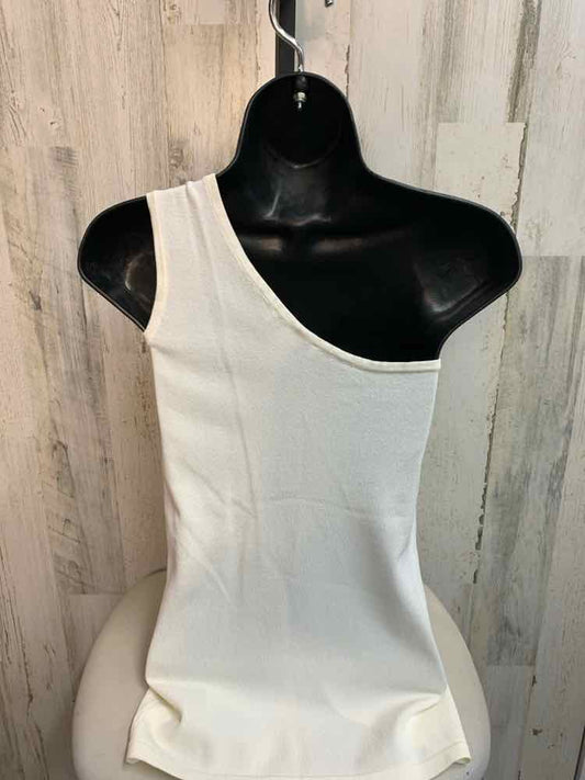 NWT WHITE/BLACK MARKET Tops Size XS White ONE SHOULDER TOP