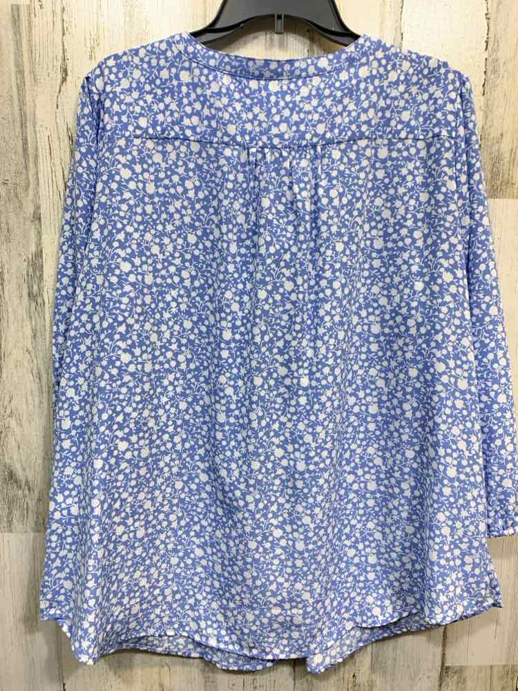 PRE-OWNED MONDAY FUN PLUS SIZES Size 1X WHT/BLU Floral 3/4 SLEEVE/V NECK Blouse