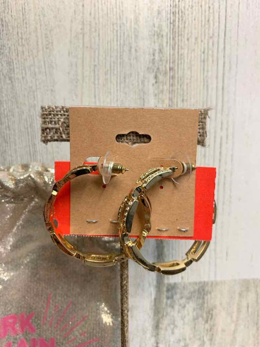 MARY KAY Earrings/GOLD CHAIN LINK HOOPS