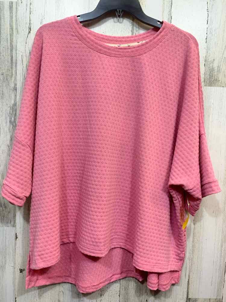 NWT UMGEE Tops Size L Pink SWISS DO/SCOOP NECK/SHORT SLEEVES Blouse