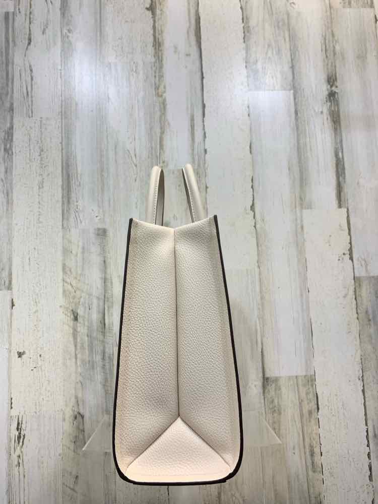 MICHAEL KORS Cream Size Medium Purse