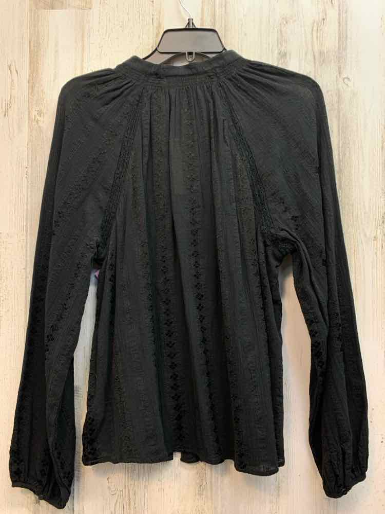 NWT UNIVERSAL THREADS Tops Size M Black LONG SLEEVES TOP/BLACK LONG SLEEVE BUTTO