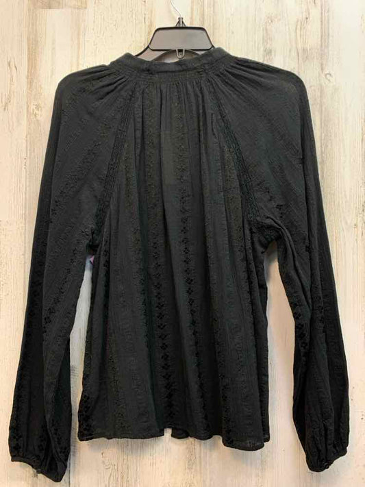NWT UNIVERSAL THREADS Tops Size M Black LONG SLEEVES TOP/BLACK LONG SLEEVE BUTTO