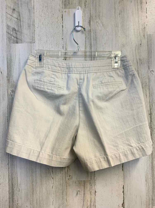 PRE-OWNED Size 6 CATO BOTTOMS Cream Shorts