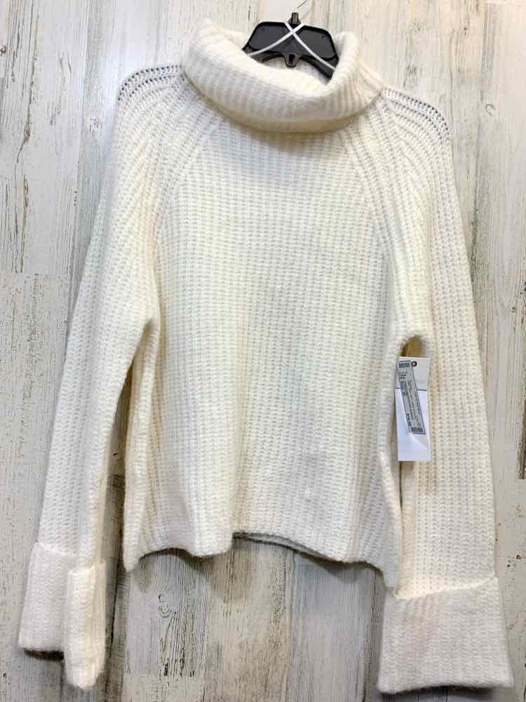 NWT ULTRA FLIRT Tops Size XL WHT LONG SLEEVES Sweater