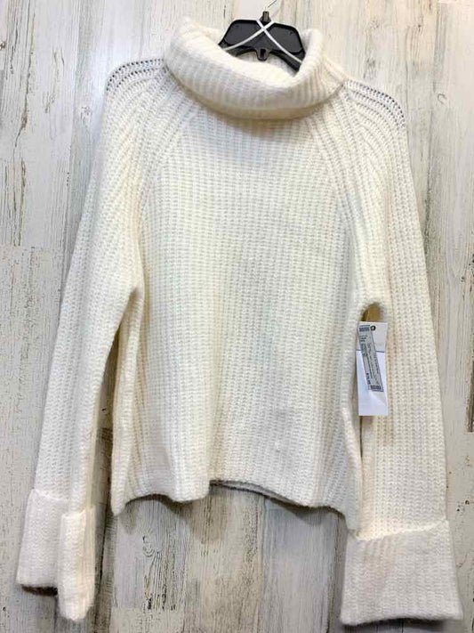 NWT ULTRA FLIRT Tops Size XL WHT LONG SLEEVES Sweater