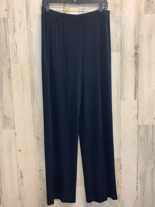 PRE-OWNED CHICOS BOTTOMS Size 2 Navy Solid PANTS/NAVY FLOWY PANTS. STRE