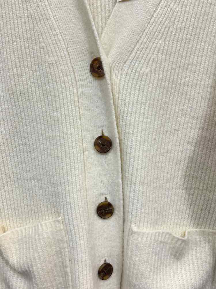 NWT ON 34TH Size M Tops Cream RIB KNIT LONG SLEEVE/V NECK BUTTON UP CARDIGAN