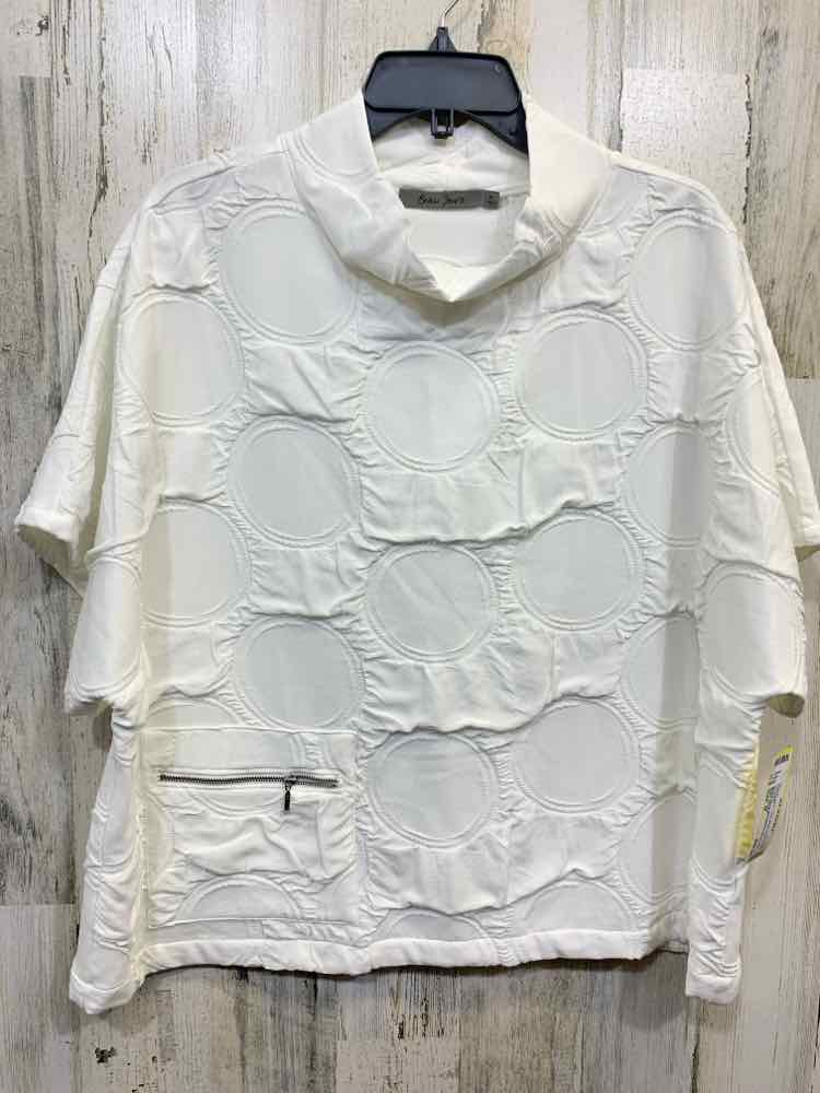 PRE-OWNED BEAU JOURS Size M White Solid SHORT SLEEVES Blouse/MOCK NECK BATWING T