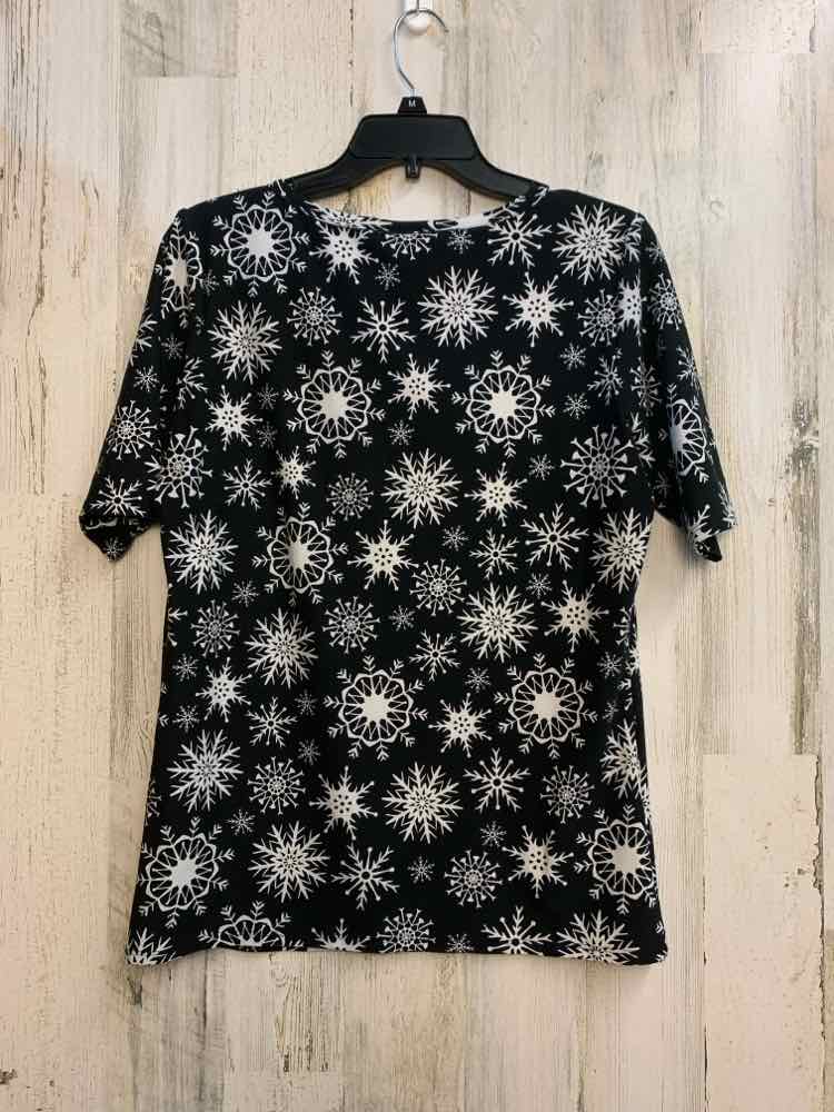 LULAROE Tops Size L BLK/WHT SNOWFLAKES SHORT SLEEVES TOP