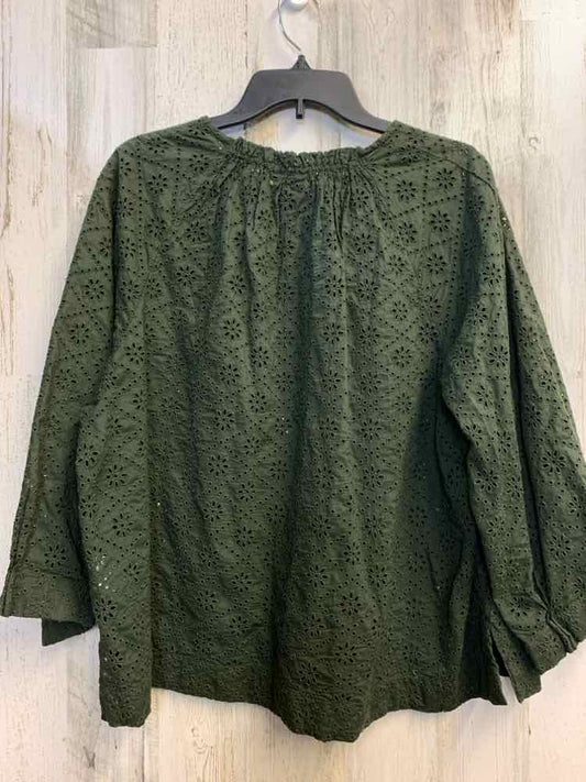 GAP Tops Size L DARK GREEN Eyelet LONG SLEEVES TOP