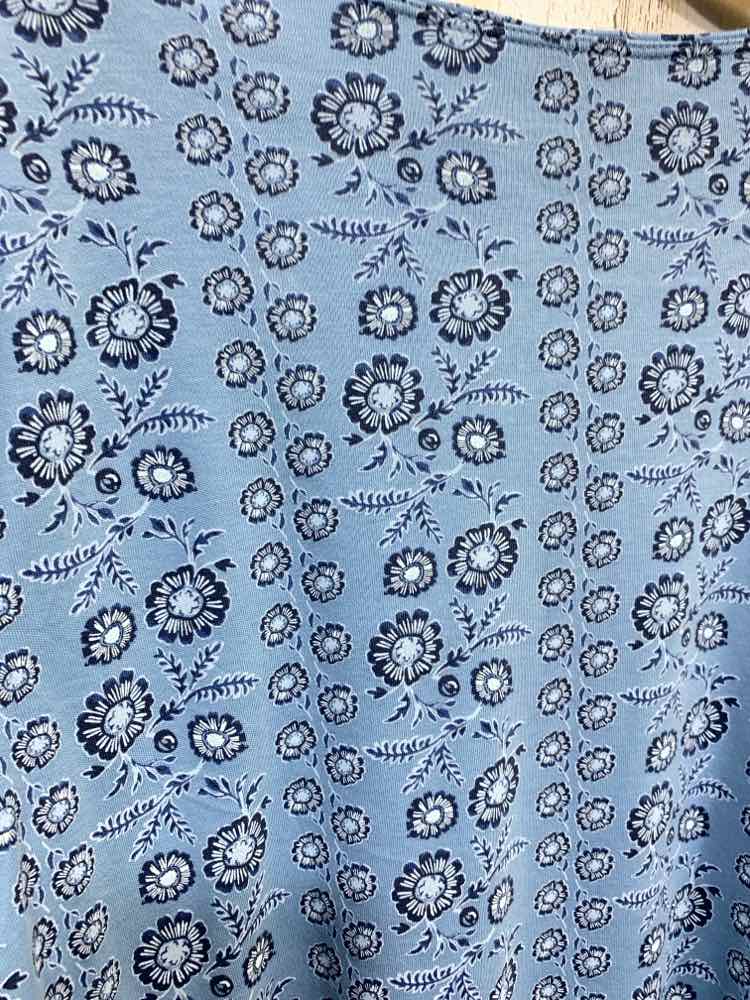 NWT STYLE & CO/LONG SLEEVE PRINTED PATTERN SCOOP NECK