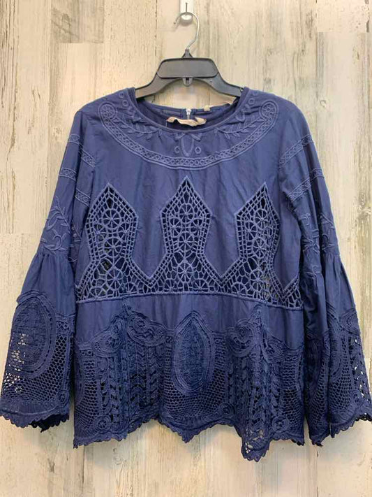 PRE-OWNED SOFT SURROUNDING Tops Size S NAVY BLUE CROCHET LONG SLEEVES TOP/LONG S