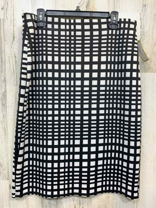 PRE-OWNED NYCC L Dresses and Skirts WHT/BLK Plaid PENCIL Midi/ELASTIC WAIST