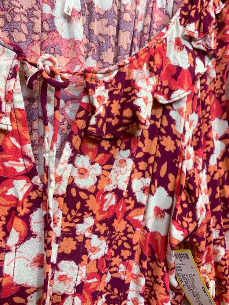 PRE-OWNED FREE PEOPLE Tops Size L FUSH/PURPLE/ORANGE/WHITE Floral Blouse/FLORAL
