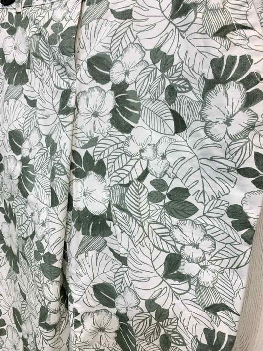 PRE-OWNED Size 10P TALBOTS SAGE/WHITE Floral CAPRI Pants/2 FRONT 2 BACK POCKETS