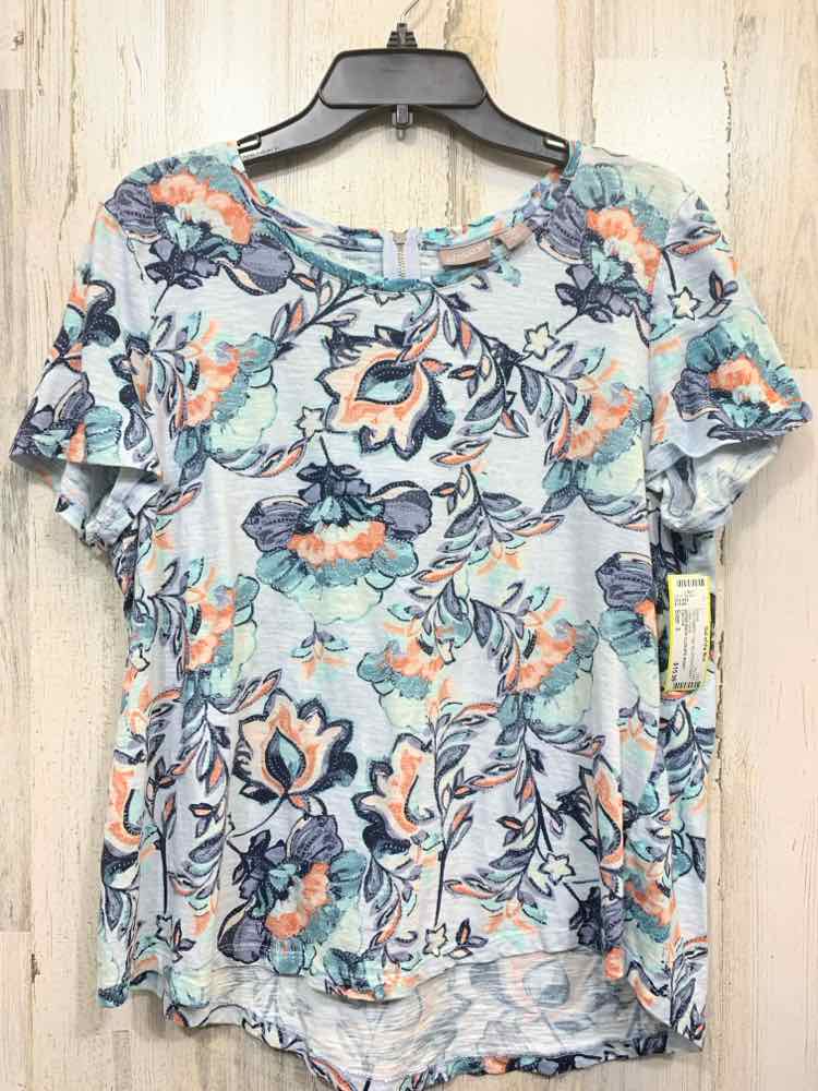 PRE-OWNED CHICO'S/ZIPPER BACK CLOSURE SHORT SLEEVE
