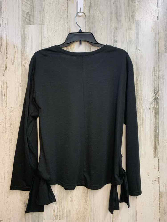 NWT LOVERICHE Tops Size M Black LONG SLEEVES TOP