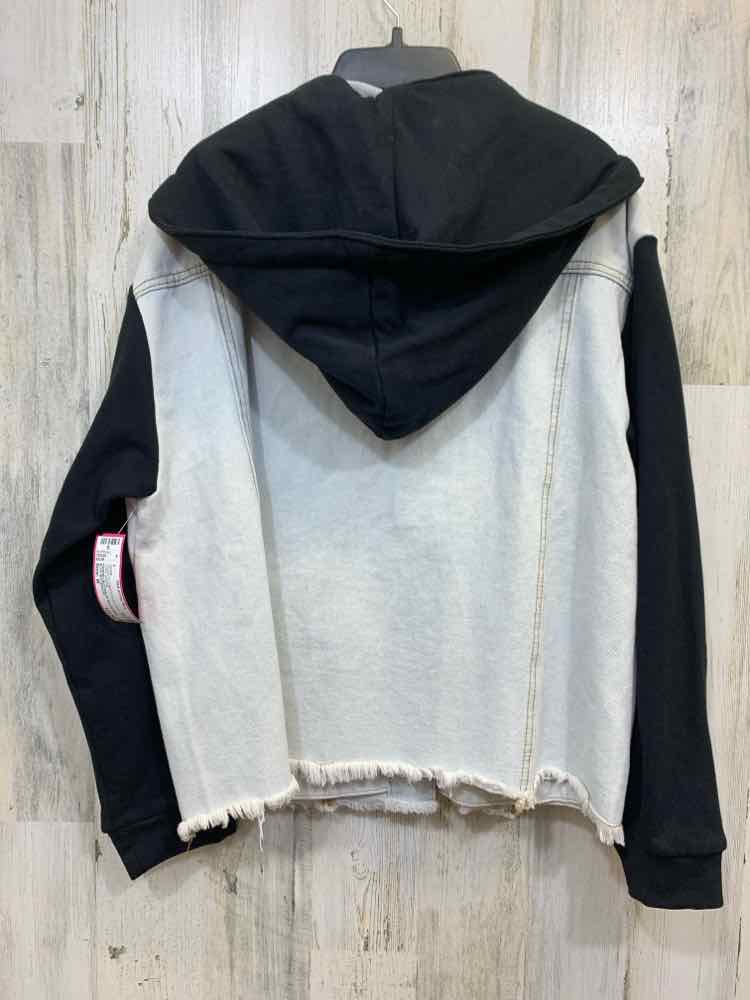 BLUE BUTTERCUP JACKETS / COATS Size M BLK/ LT BLU JEAN LONG SLEEVE Jacket