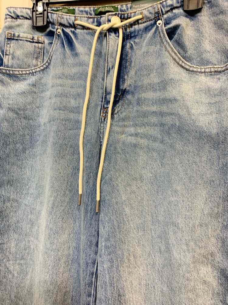 NWT Size XS WILD FABLE BOTTOMS Blue Denim Jeans/LOW-RISE WIDE LEG DENIM
