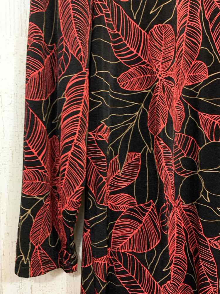 PRE-OWNED BRIGGS Tops Size L BLACK/RED TROPICAL LONG SLEEVE Shirt/BLACK/RED/BEIG